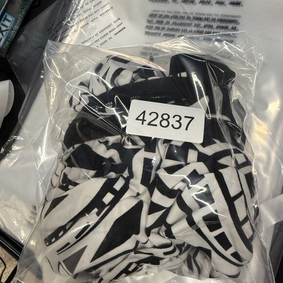 En Focus Studio Dress Women 6 White Geometric Maxi Long Sleeveless Halter Neck - Picture 6 of 6